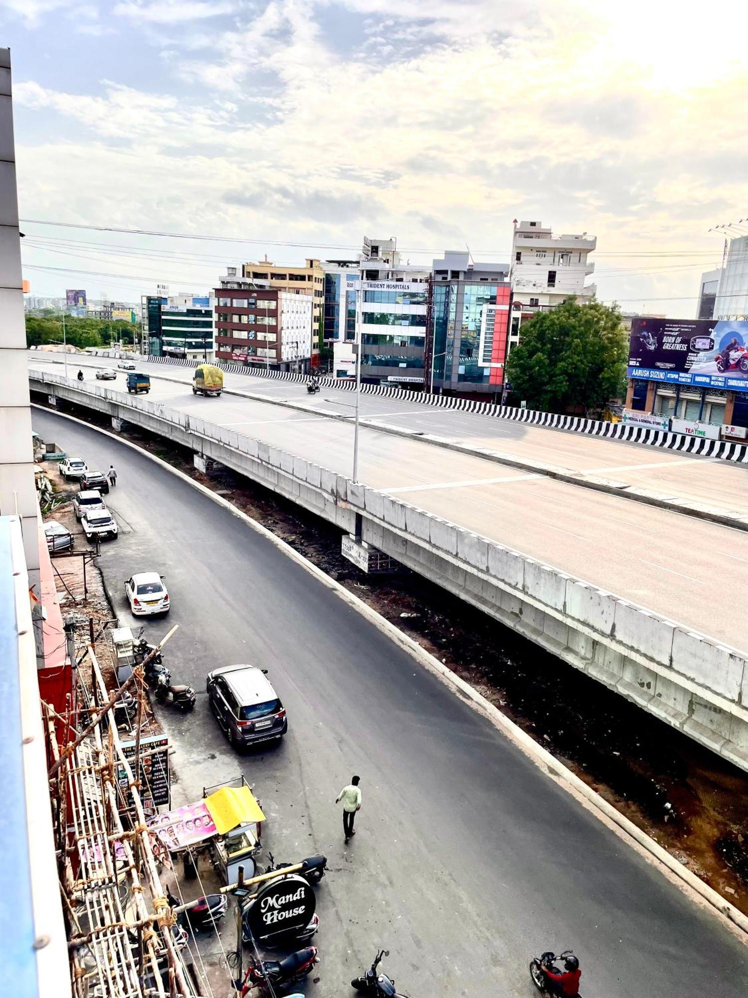 Hotel Sita Grand Shamshabad Exterior photo