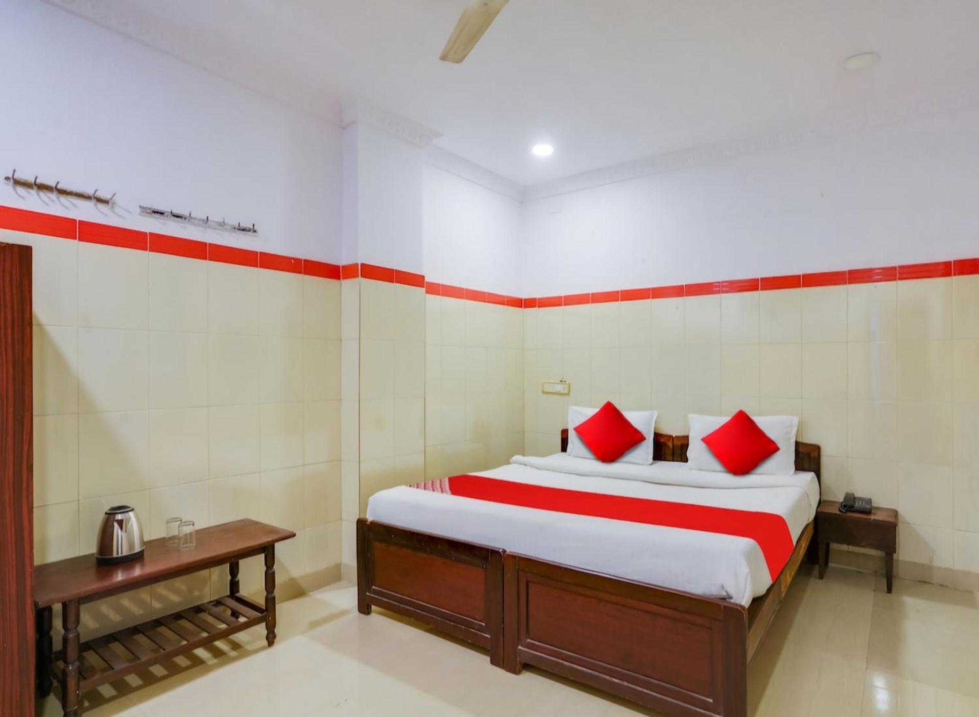 Hotel Sita Grand Shamshabad Exterior photo